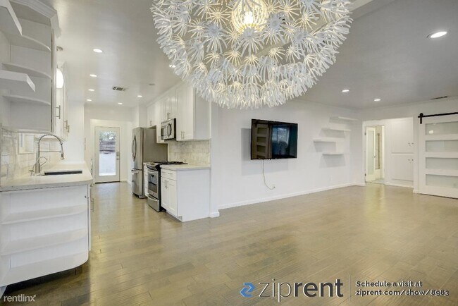 Foto del edificio - 3 br, 2 bath House - 3908 Toland Way, Los ...