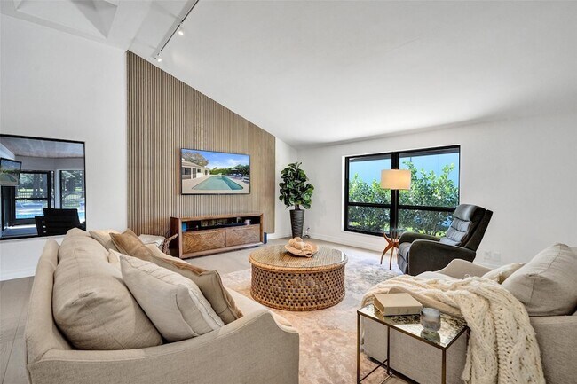Foto del edificio - 614 W Lakewoode Cir