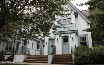Building Photo - 188 Broad St