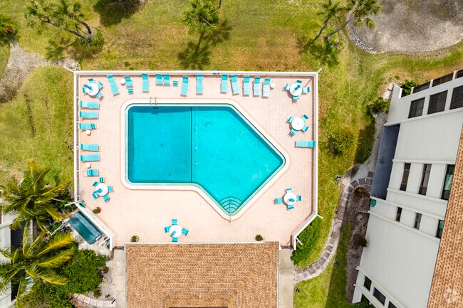 Building Photo - Buttonwood Cove