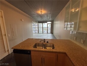 Building Photo - 353 E Bonneville Ave