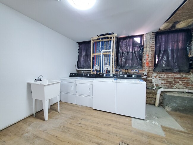 Unit 5 - 72 Arlington Ave