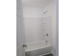 Building Photo - 302 E 48th St