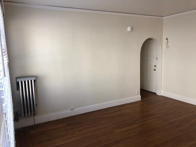 Foto del edificio - bedroom in Oakland CA 94610