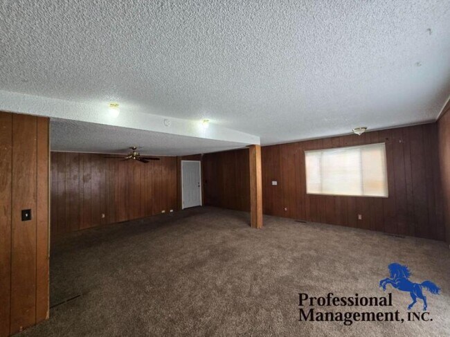 Foto del edificio - 6 bedroom in Billings MT 59101