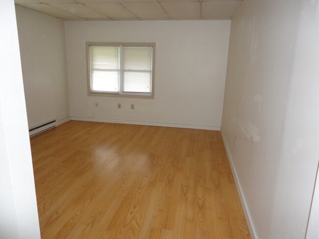 Sala de estar - 4 Country Manor Dr