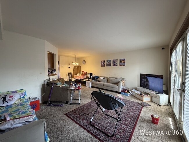 Building Photo - 4120 Williamsburg Ct