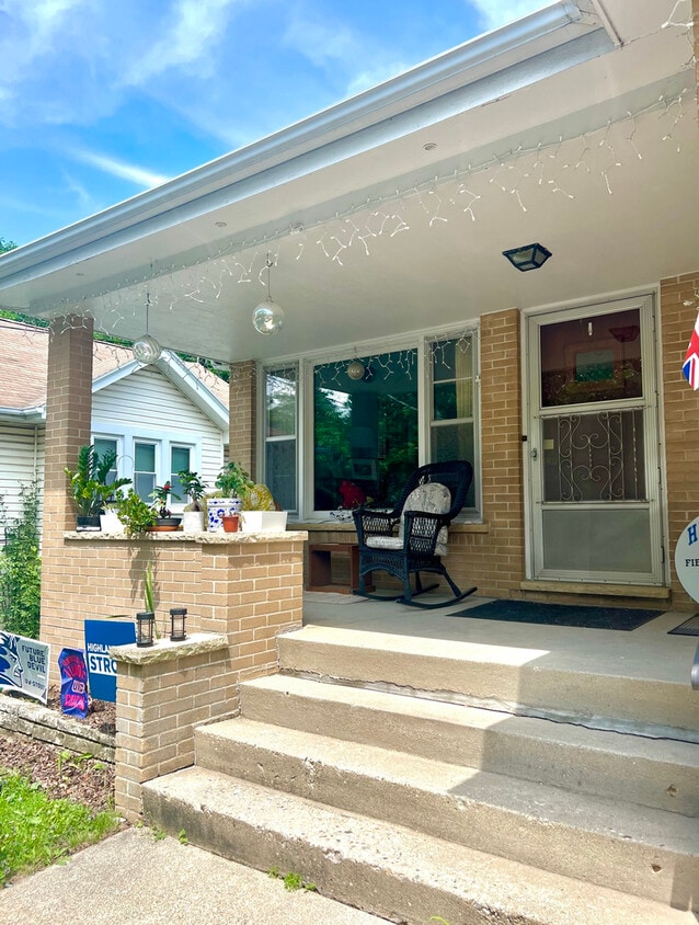 Foto principal - 983 Burton Ave