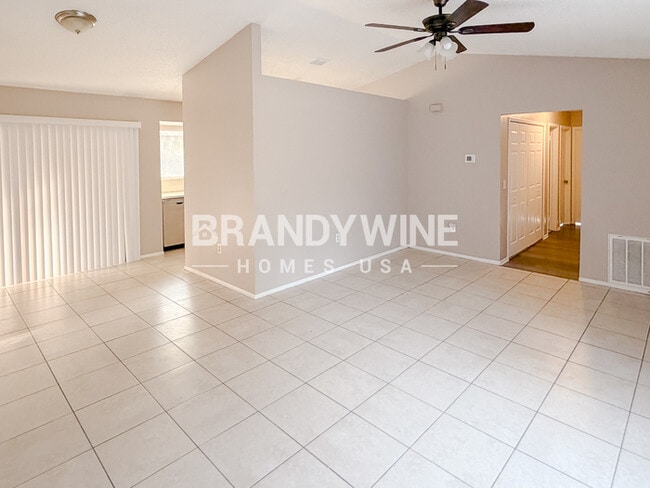 Building Photo - 5372 Pale Horse Dr