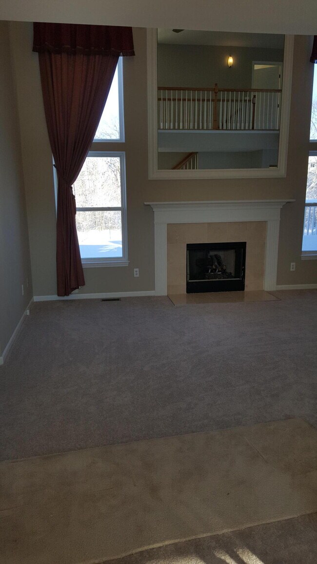 Foto del edificio - 2270 Hickory Point Dr