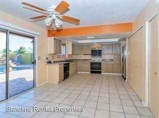 Building Photo - 8711 E Latham St