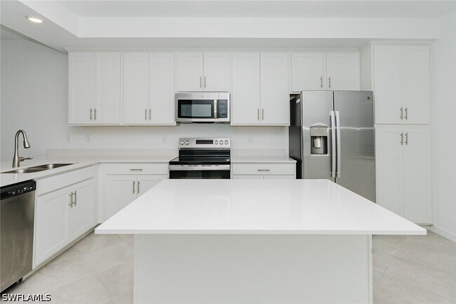 Foto del edificio - 5583 Double Eagle Cir