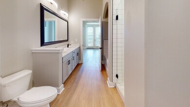 Interior Photo - Towson Promenade