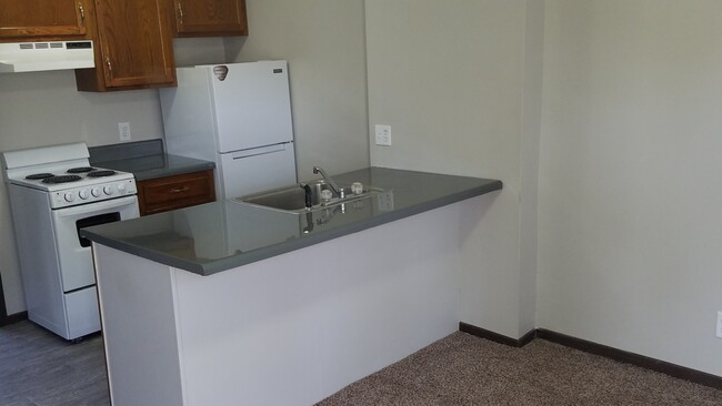 Building Photo - 501 Sunnyslope St