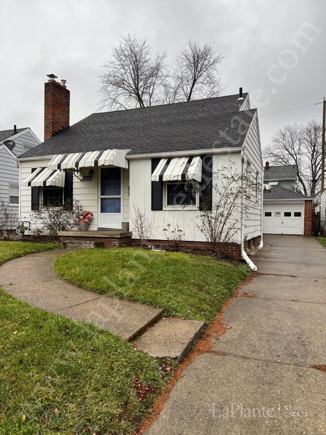 Building Photo - 3 Bedroom West Toledo Home for Rent