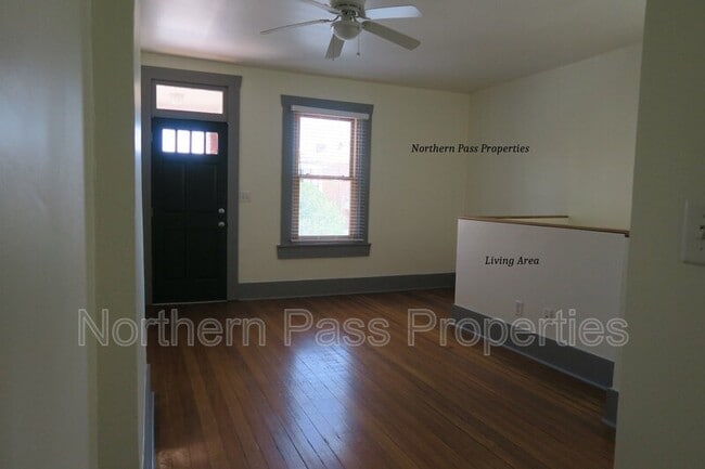 Building Photo - 506 Prospect St