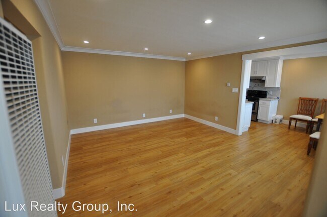 Building Photo - 149 Santa Helena Ave