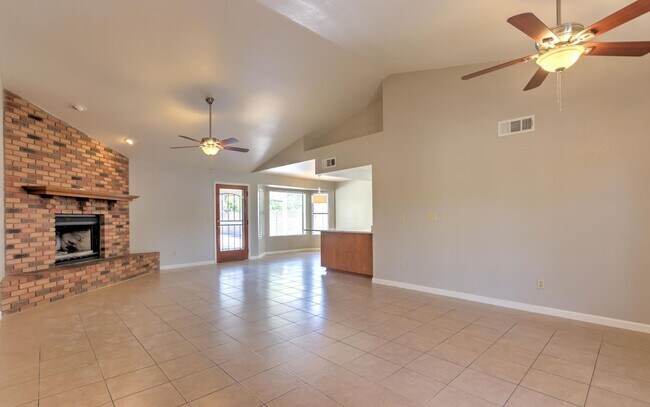 Foto del edificio - 3 bed in the Heart of Mesa!