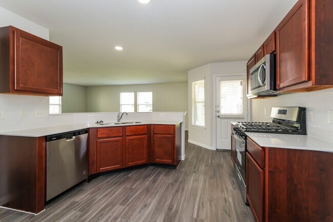 Building Photo - 5711 Latta Plantation Dr