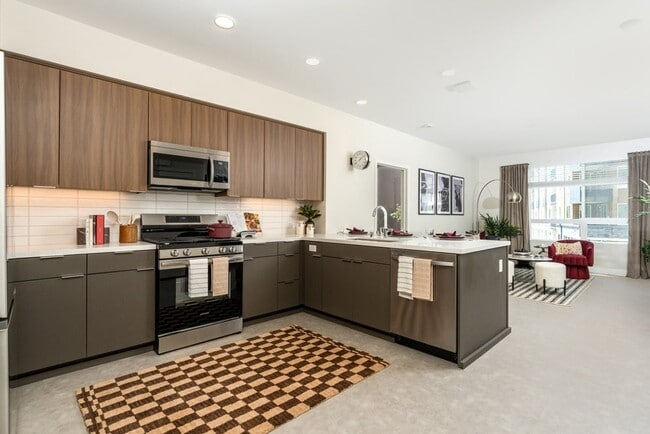 Building Photo - Trestle