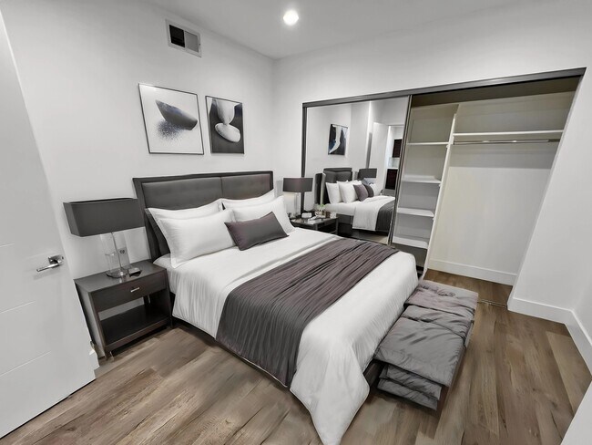 Foto del edificio - 4364 McLaughlin Ave