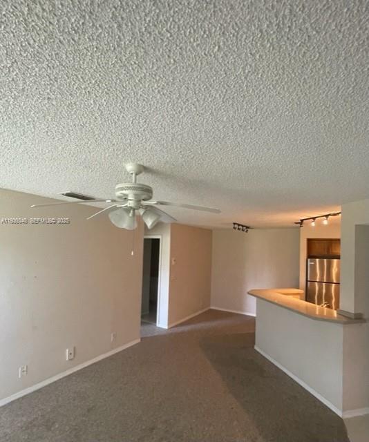 Foto del edificio - 3430 Pinewalk Dr N