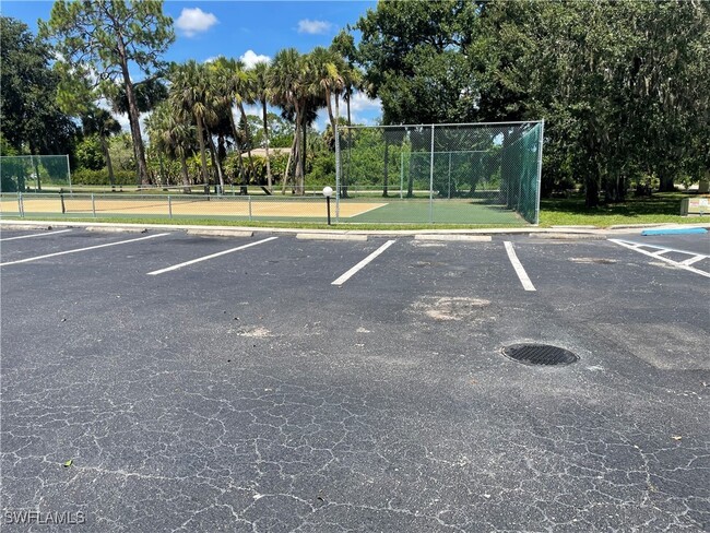 Building Photo - 2137 Golfside Village Dr