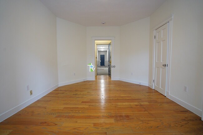 Building Photo - 74 Brainerd Rd