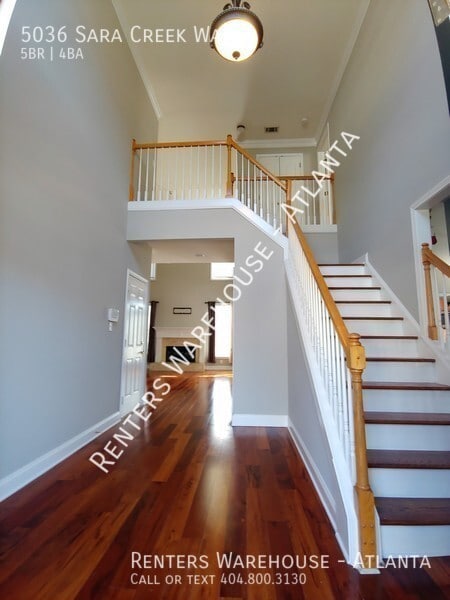 Building Photo - Brick Front Beauty! 5 Bedroom in Swim/Tenn...