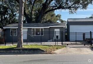 Building Photo - 15 S Dollins Ave