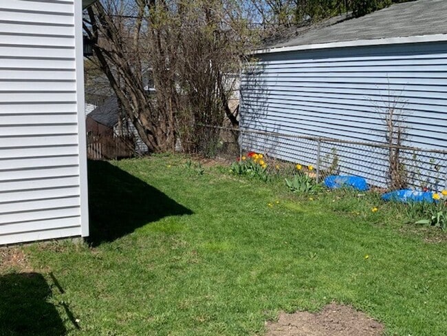 Foto del edificio - West Allis 3 bedroom 1 bath 2.5 car garage