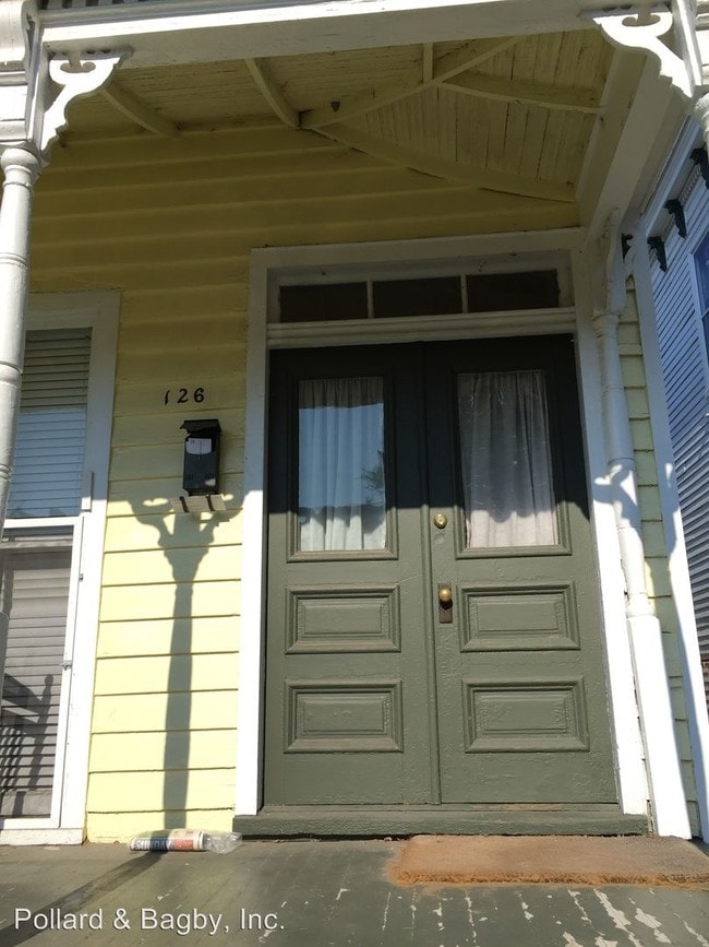 Building Photo - 126 S Laurel St