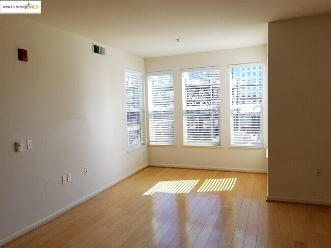 Foto del edificio - 655 12th St