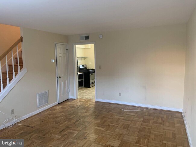 Foto del edificio - 734 N Oakland St