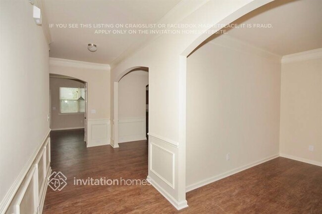 Building Photo - 3600 Brookhollow Dr