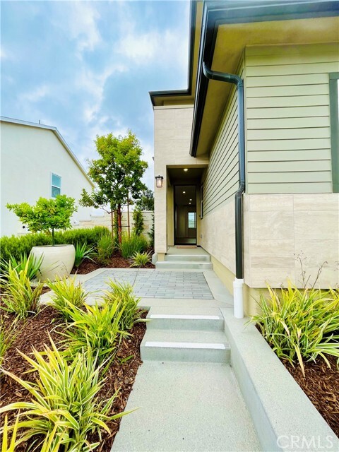Building Photo - 27706 Marquee Dr