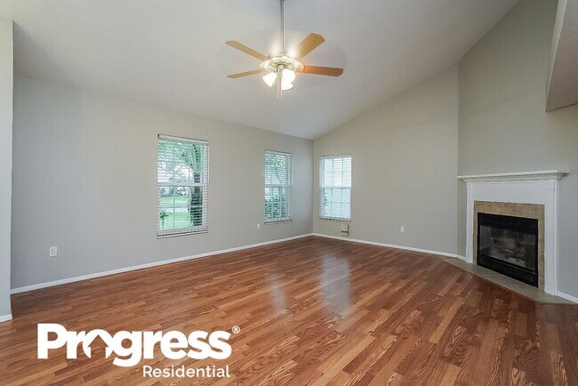 Building Photo - 1418 High Knoll Dr