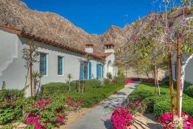 Building Photo - 48400 Legacy Dr