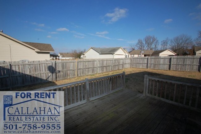 Building Photo - Cabot 3 Bedroom Home
