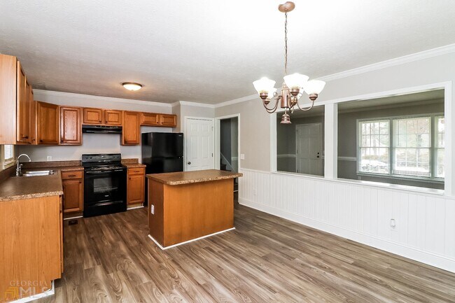 Building Photo - 4526 Westview Dr