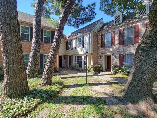 Foto del edificio - 13168 Trail Hollow Dr