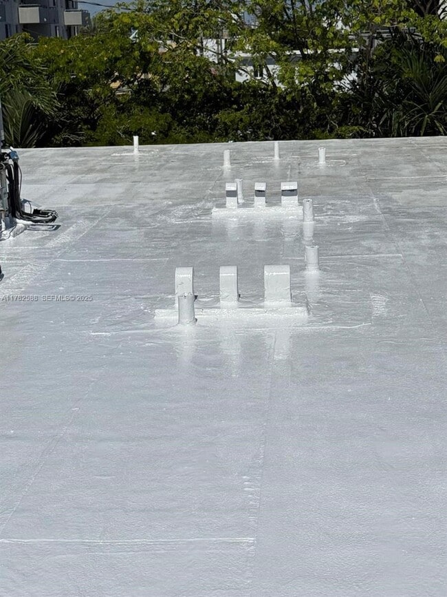 Building Photo - 7025 Rue Granville