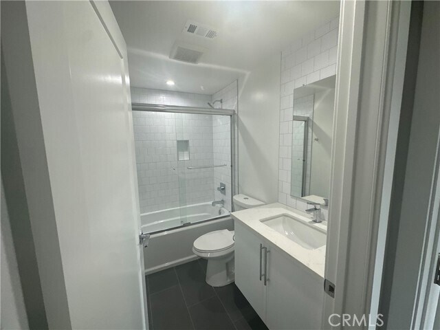 Building Photo - 4434 S Centinela Ave