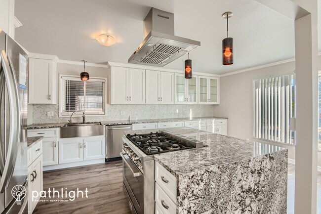 Building Photo - 169 West 4600 South, Washington Terrace, U...