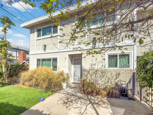 Foto del edificio - 13626 Cerise Ave