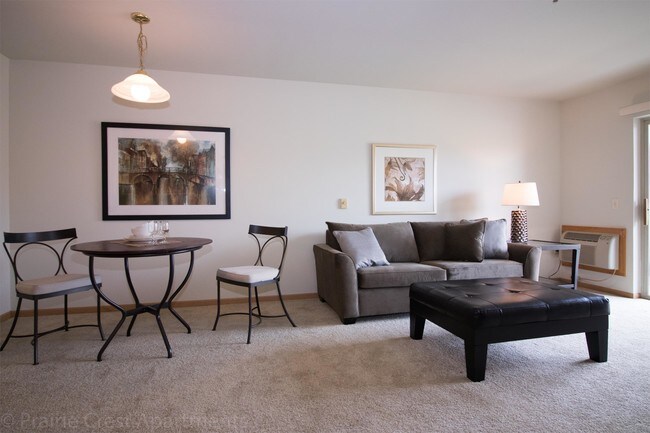 Foto del edificio - 200 Prairie Heights Dr