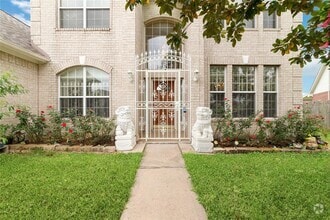 Building Photo - 6610 Golden View Ct