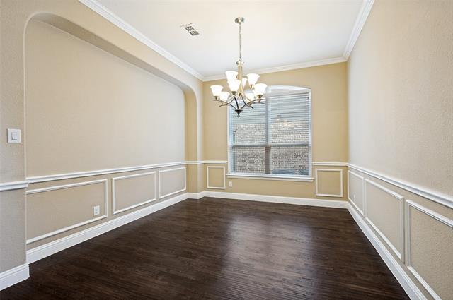 Foto del edificio - 2449 Kingsgate Dr