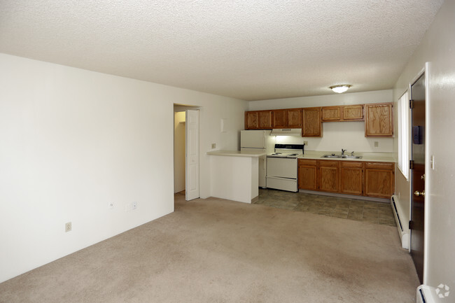 1BR, 1BA - 528 SF - Garden Pines-