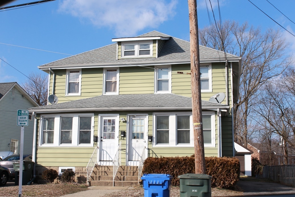 23 College Ave, Glassboro, NJ 08028 Townhome Rentals in Glassboro NJ